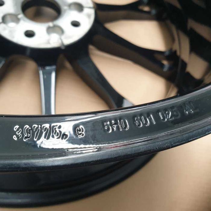 Felga aluminiowa 8Jx19' VW GOLF R-LINE