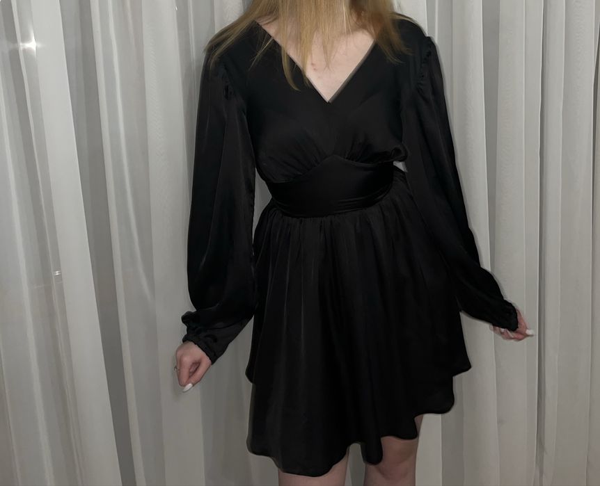 Сукня чорна на будь-які подіі