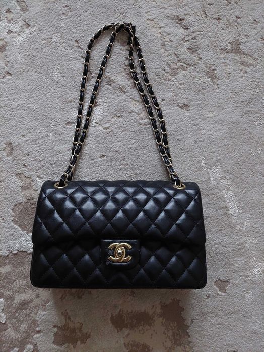 Сумка в стилі Chanel