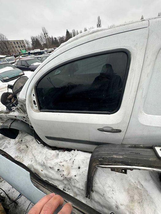 Дверь передняя левая водительская Рено кенго