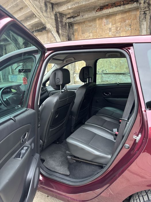 Renault Grand Scenik