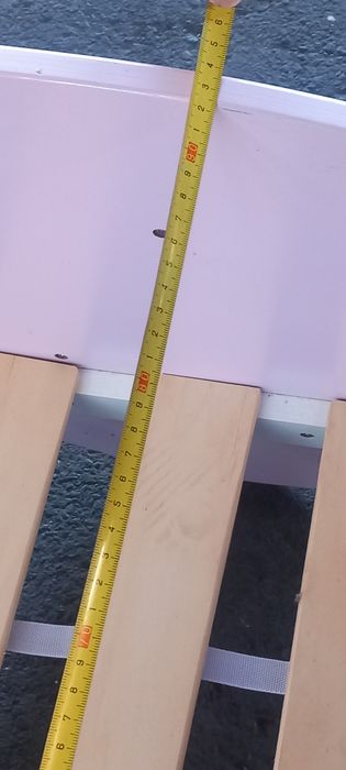 Cama de criança sem colchão