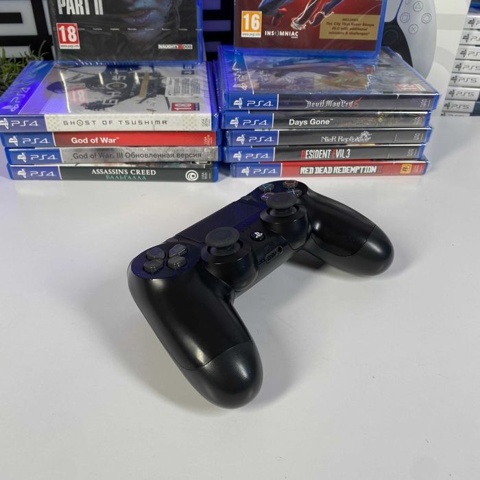 Геймпад PlayStation 4 DualShock 4 V2 Black Чорний Джойстік PS4 Вживани