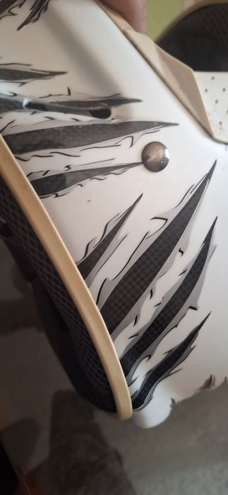 Capacete SPECIALIZED DIVIANT 2 carbono