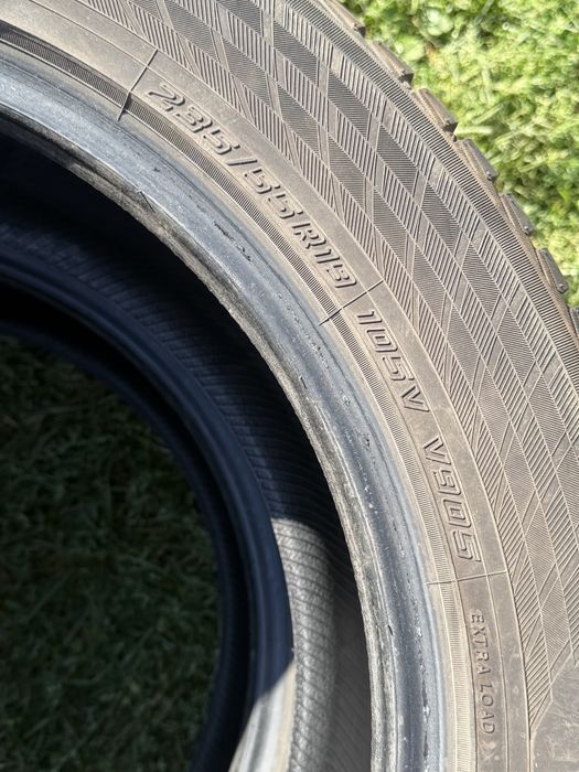 Opony 2 szt 255/50/19. 2 szt 235/55/19. 5mm