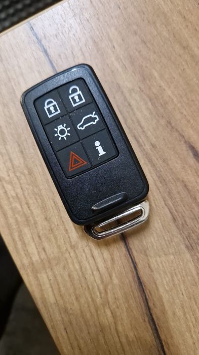 Pilot kluczyk Volvo S60 XC60 XC70 S80 XC90 V60 KEYLESS GO 902,4mhz
