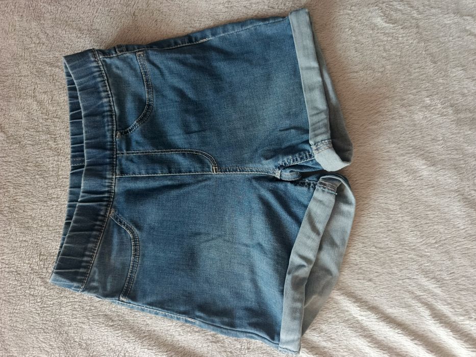 Szorty dziewczęce w kolorze wycieranego jeansu H&M