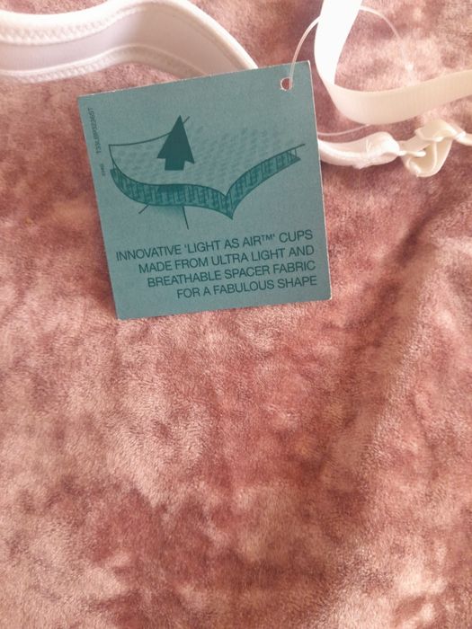 Бюстгальтер, ліфчик. Новий, білий. Об'єм 65, чашка Е