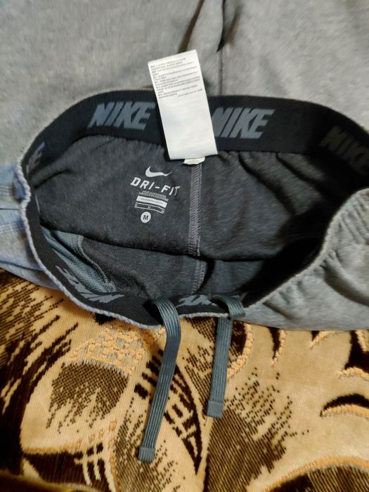 Спортивные штаны ,,NIKE,, DRI-FIT. Р- М-L.