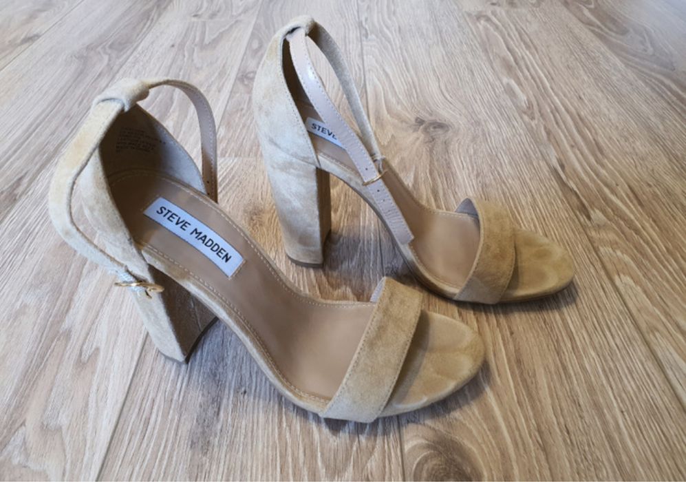 Steve Madden beżowe sandały na obcasie
