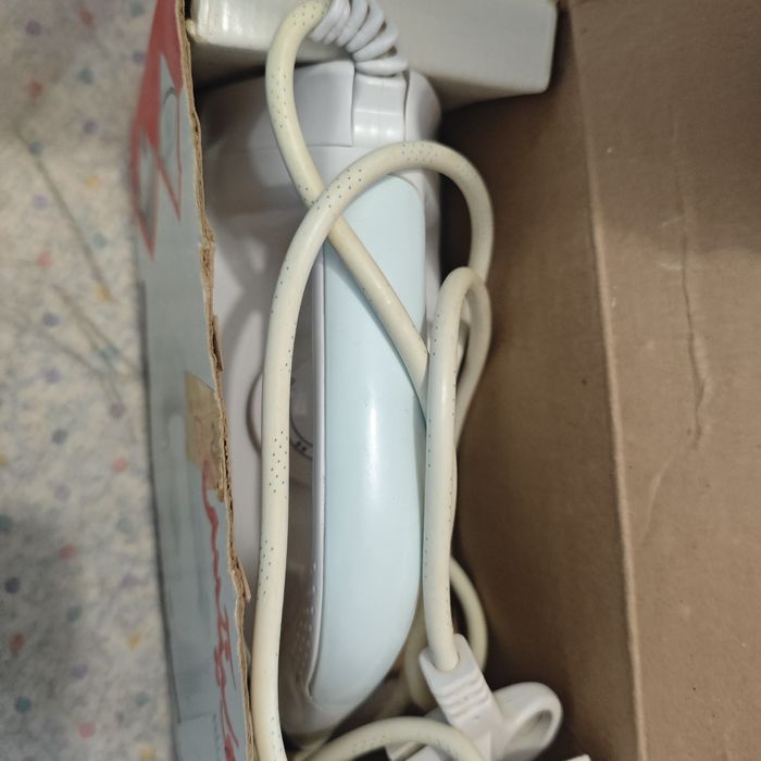 Ferro de passar á ferro da marca moulinex