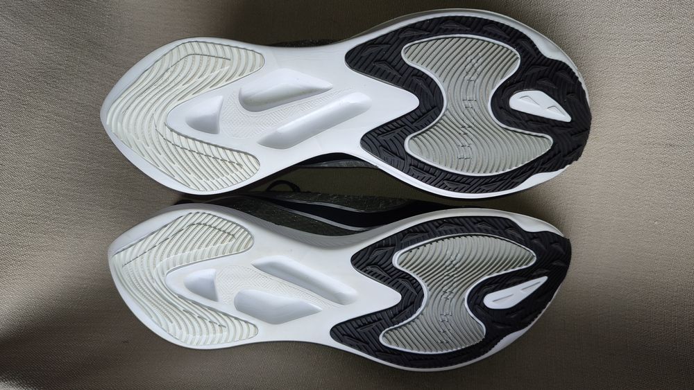 Nike zoom 44.5 розмір 28.5 см