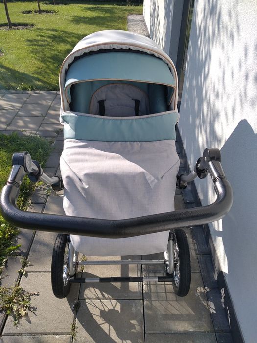 Дитяча коляска фірми   roan