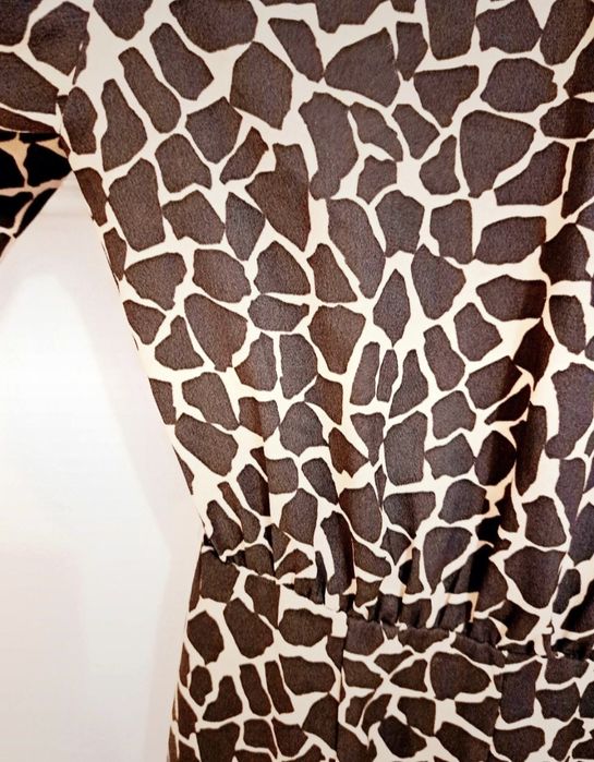 Sukienka, brąz czekoladowy w beżowe cętki, Zara. rozm. S