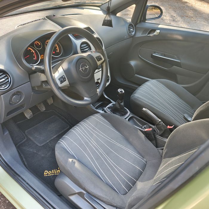 Opel Corsa D  świetny Stan