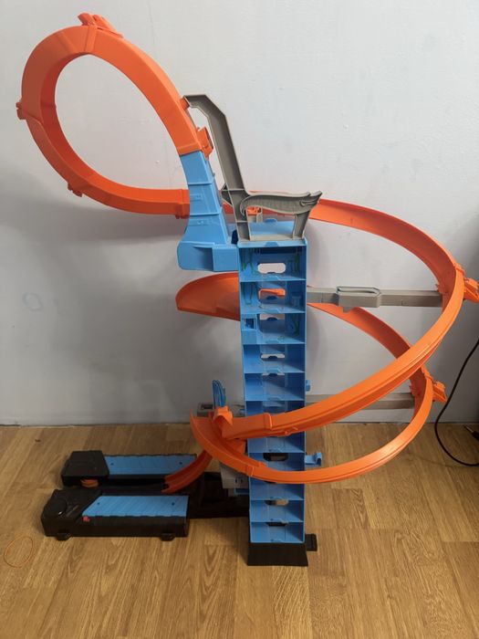 Hot Wheels Track Set Sky Crash Tower 83cm Tor wyścigowy
