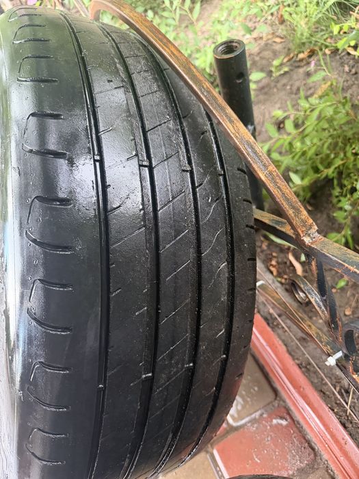 Резина літо 255 55 R18
