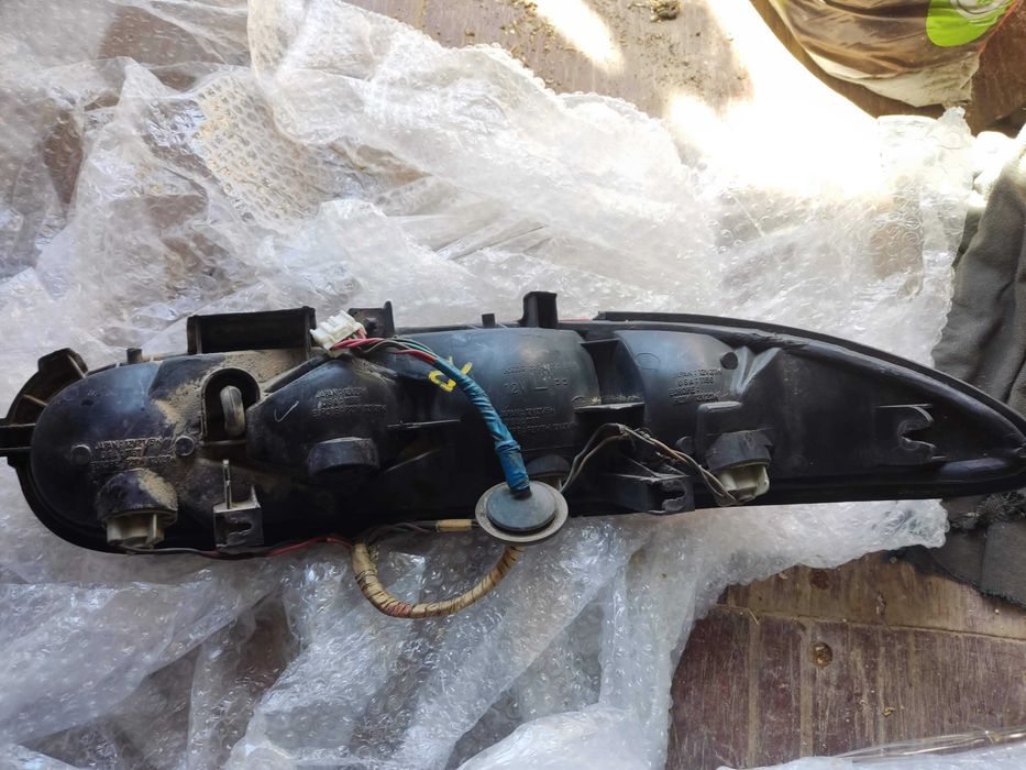 Farolins trazeiros Mazda Mx-3 (91-97)