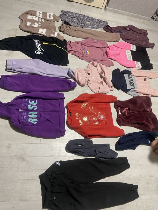 Одяг для дівчинки