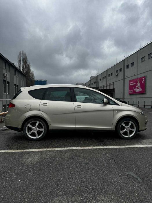 SEAT ALTEA XL нерозмитнений