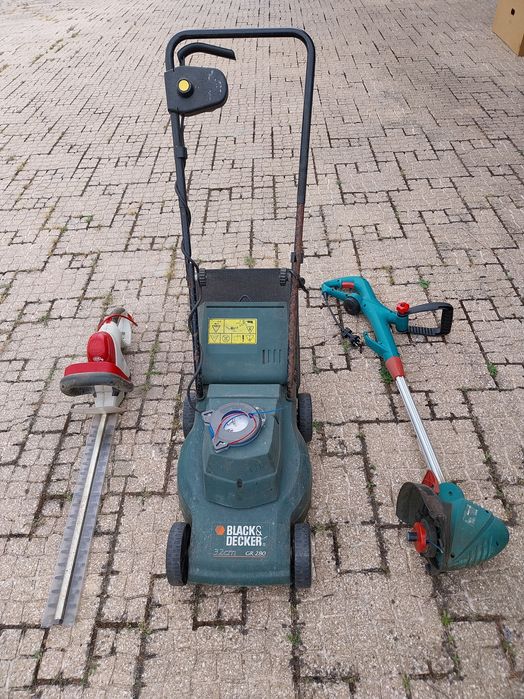 Conjunto de equipamentos elétricos para jardim.