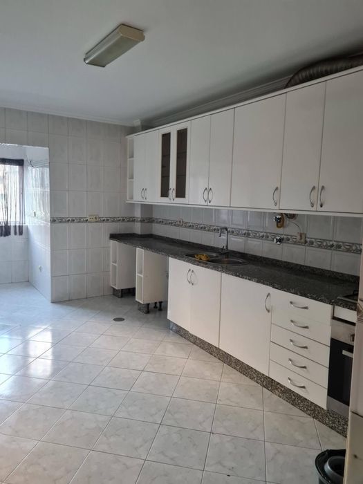 Arrendo quarto em apartamento t3 em guimarães