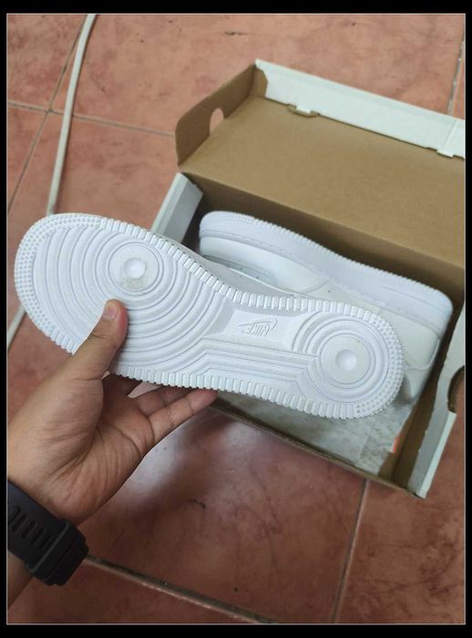 Nike, damskie buty do biegania, białe, rozmiar 38