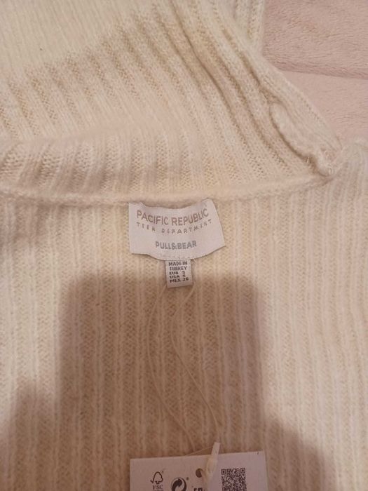 Camisola de malha nova com etiqueta