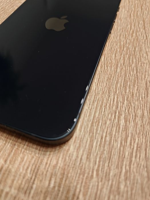 Iphone 13 w bardzo dobrym stanie