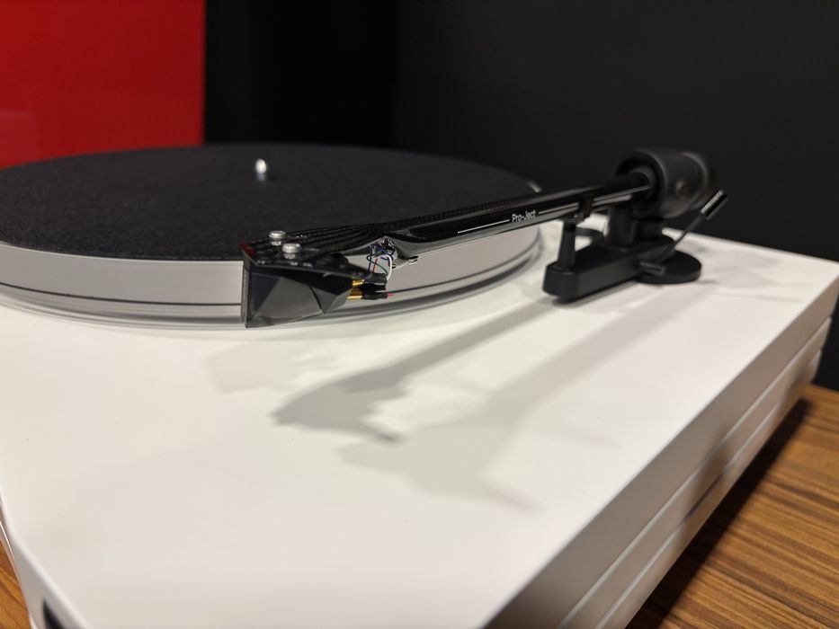 Gramofon New Horizon 203 + Ortofon 2M Silver