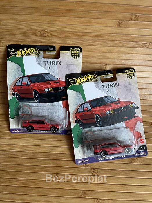Машинка Hot Wheels Premium Pop Culture Alfa Romeo GTV6 3.0 FPY86-HRV80