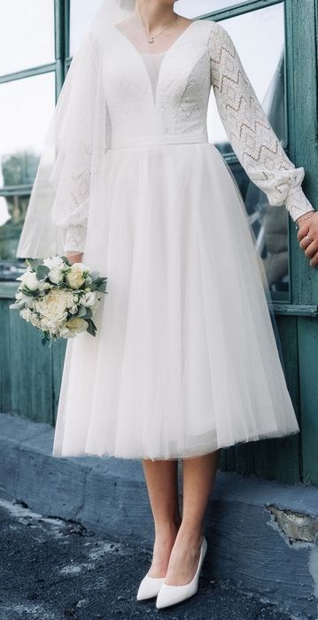 Весільна сукня, довжини міді