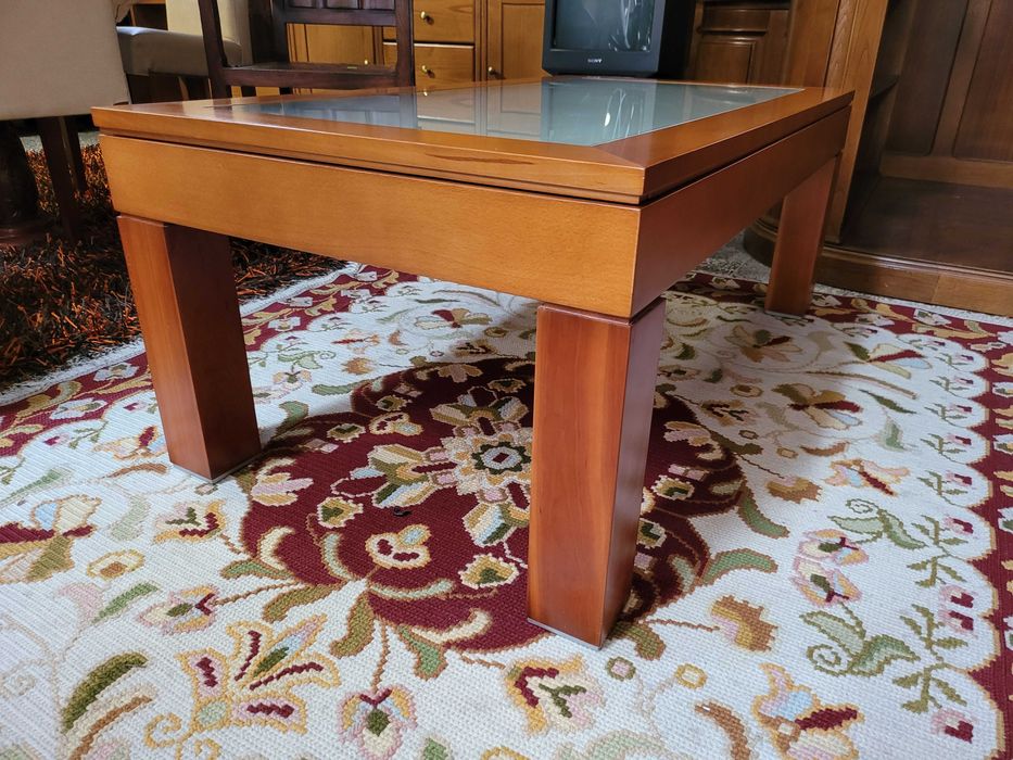 Mesa de centro em madeira maciça - óptimo estado