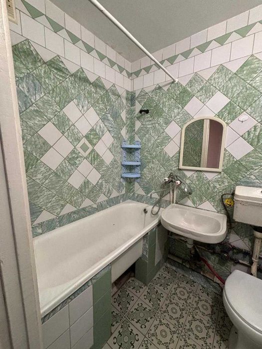 (8) Продам 1-но кімнатну квартиру на Вишеньці 9726