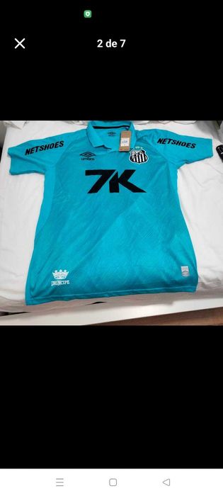 Camisola Neymar Jr (estilo Brasil/Santos), tamanho L, em excelente estado.