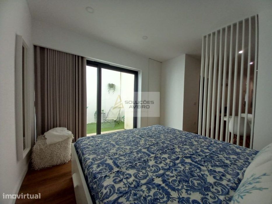 Apartamento T1 mobilado e equipado - Bairro da Beira-Mar