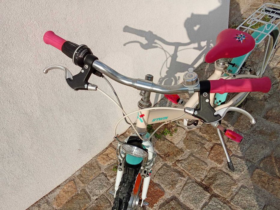 Bicicleta de Menina B'Twin Mistigirl Roda 20 – Ótimo Estado