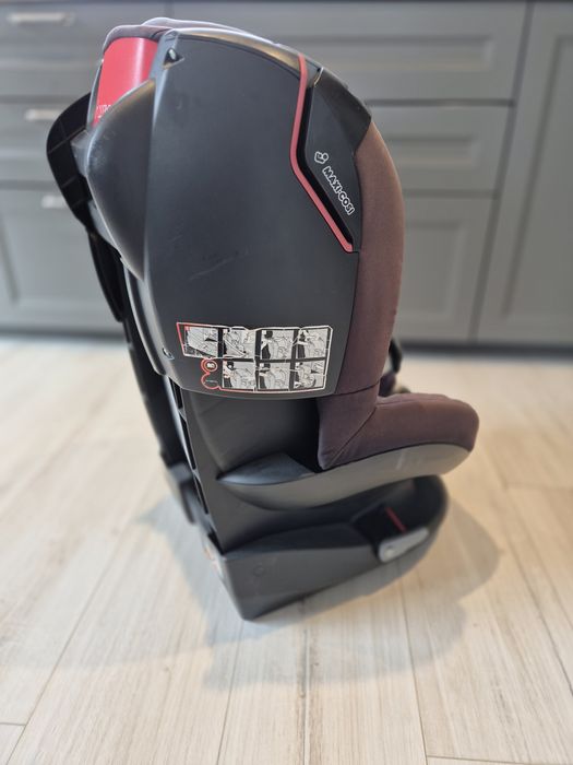 Fotelik samochodowy Maxi Cosi Tobi 9 - 18kg