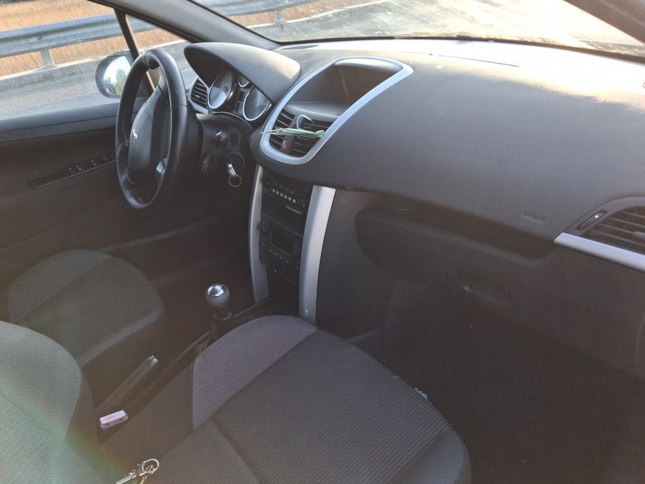Peugeot 207 1.3gasolina