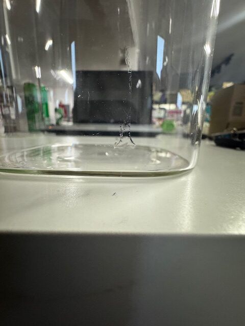 YUEYEE 2-pak szklanych pojemników 2100 ml z pokrywką