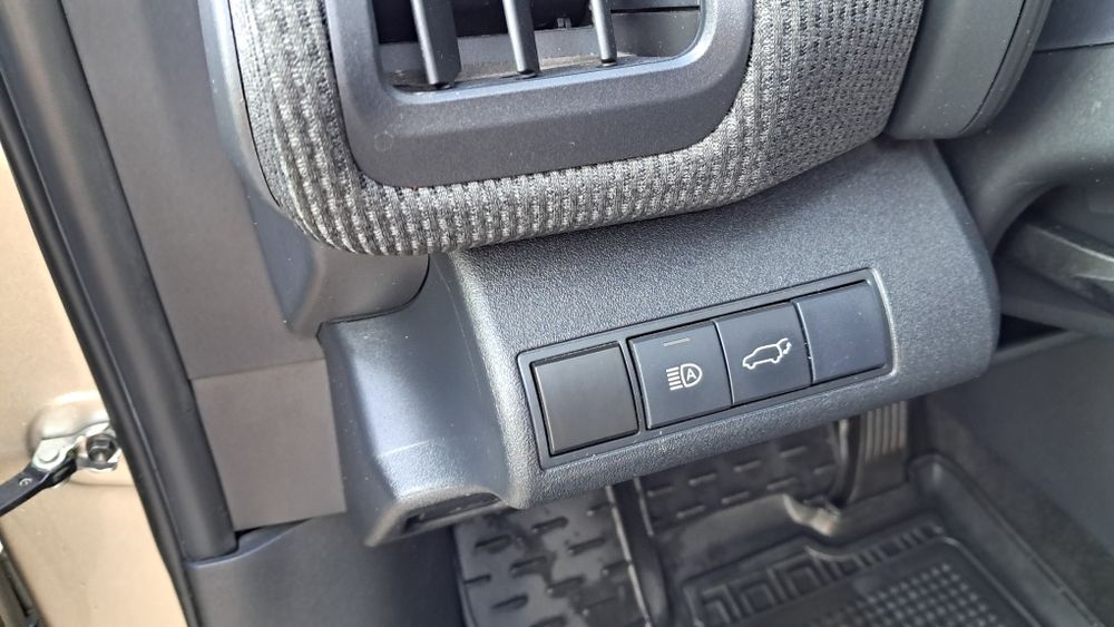 Продам Toyota BZ4X