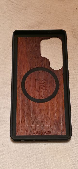 Capa Samsung Galaxy Ultra 25 em  Madeira