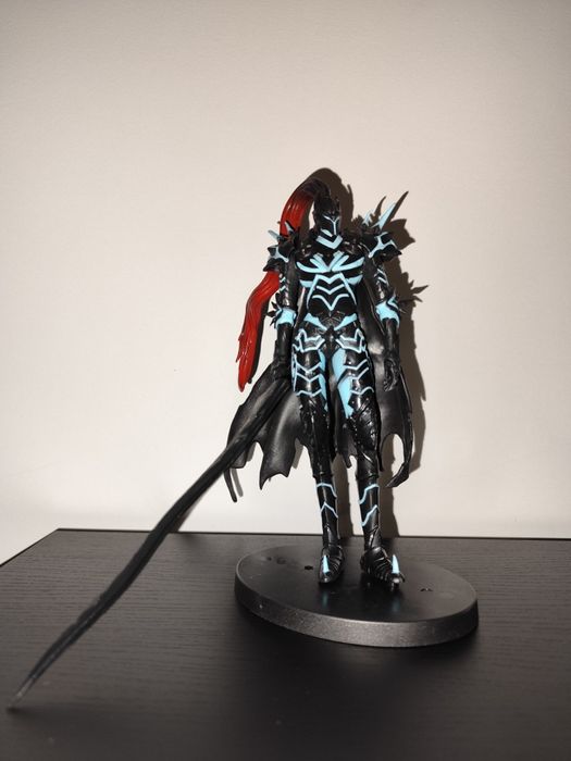 Figura Solo Leveling nova Igris Cavaleiro Sangrento