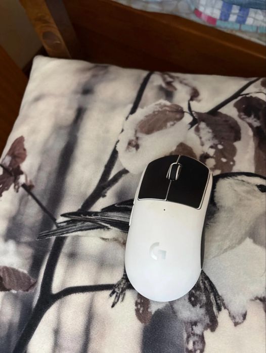 Logitech Pro X Superlight Rato Gaming 25600DPI Branco