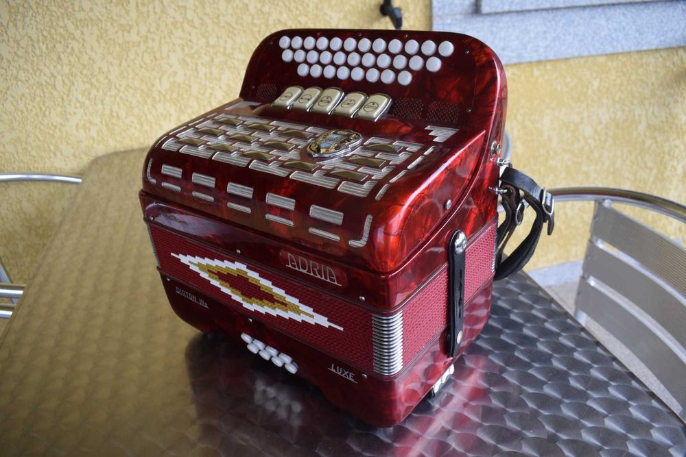 Concertina Adria 3 Voz Fa# La# Re#