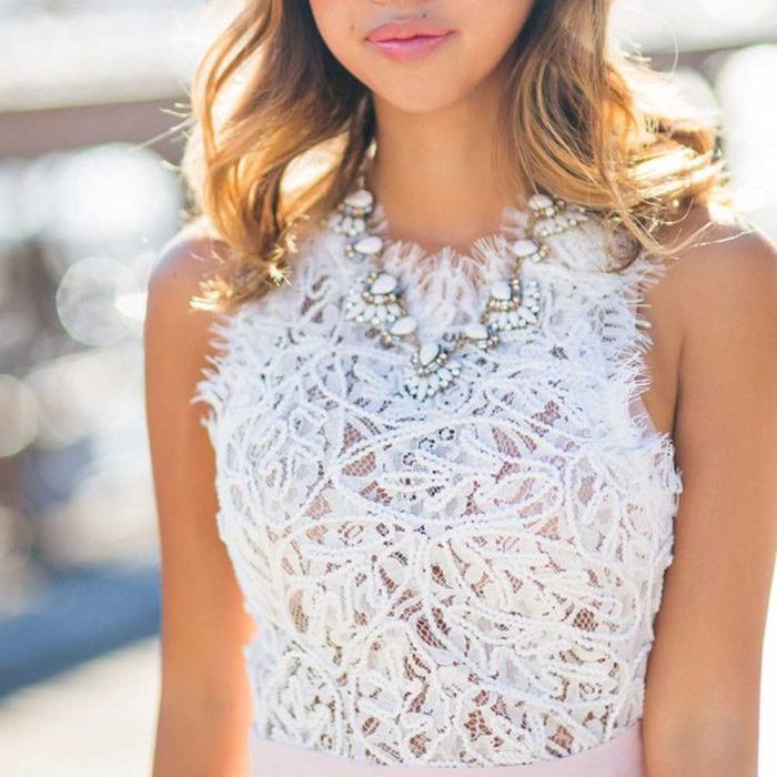 vestidos de chifon com corpo em bordado, ideais para cerimónias