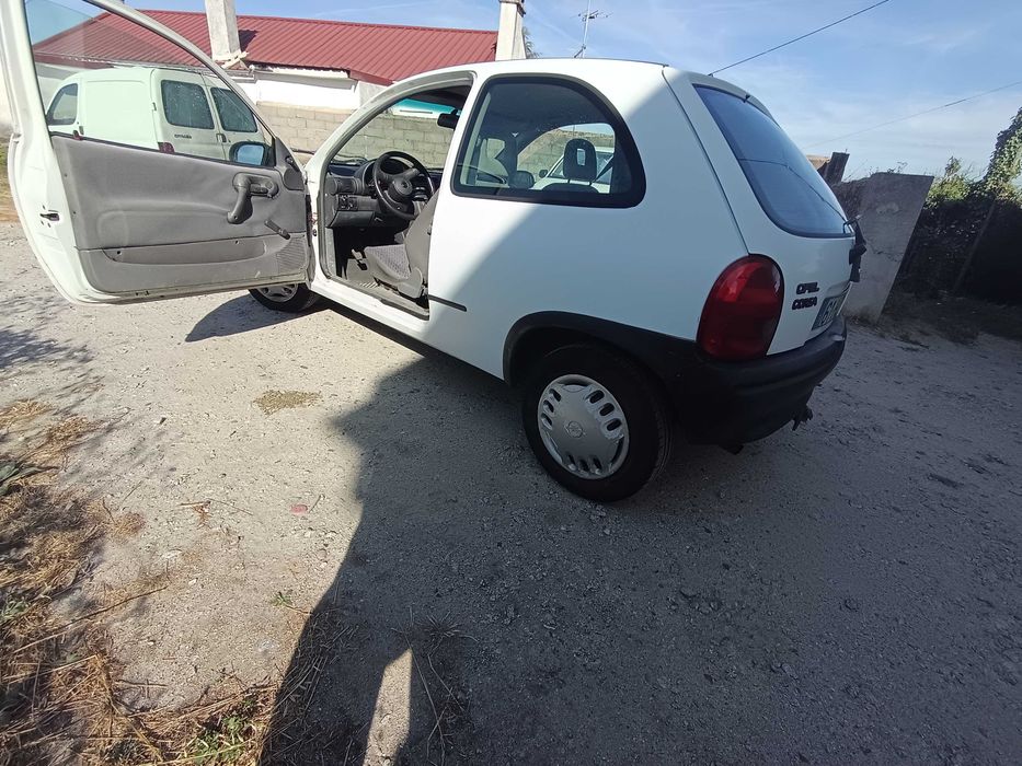 Opel Corsa 1,2 Gasolina City / 136000 KLM Segunda mão . Com inspeção feita . Econômico.