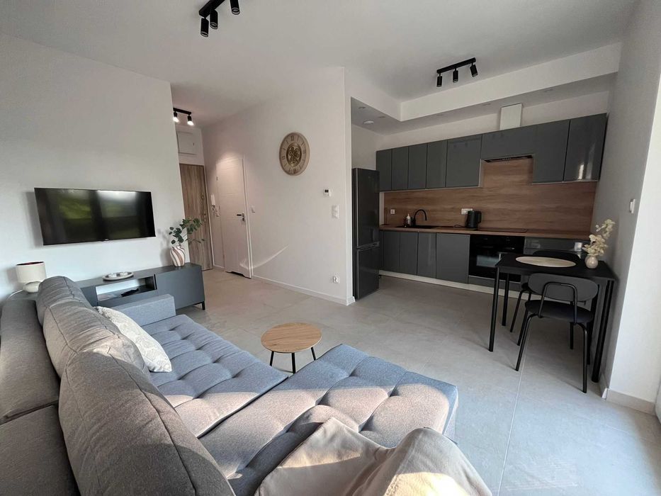 Nowa kawalerka | Centrum | Balkon | Garaż | Winda | Pełne wyposażenie