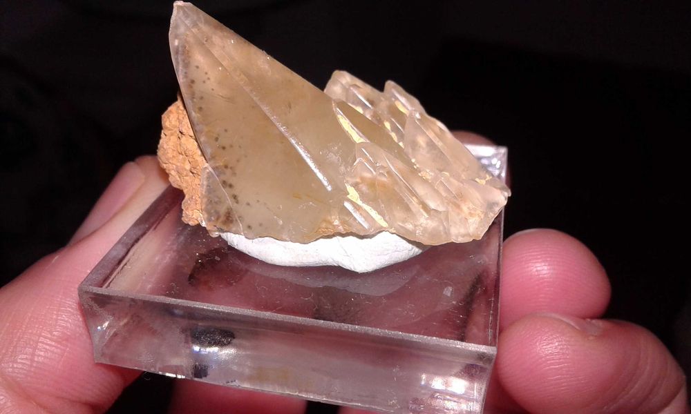 Cristal Calcite com inclusões