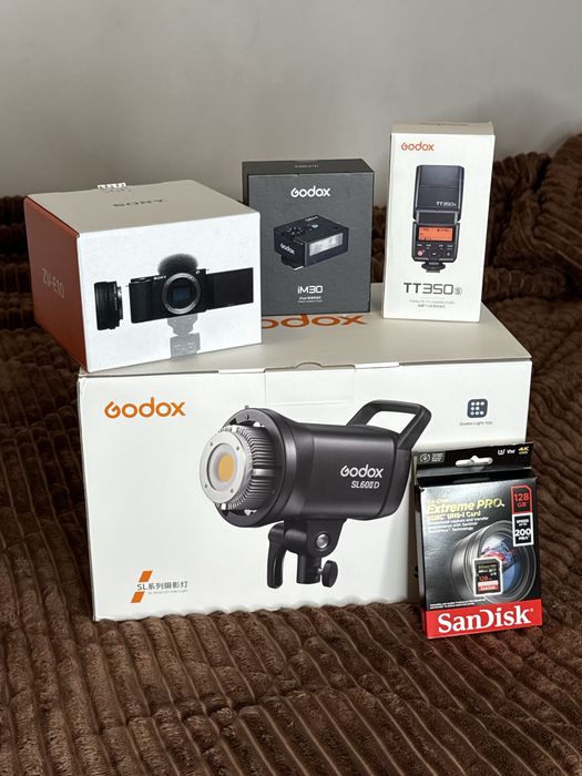 Sony Alpha ZV-E10 + Lente 16-50mm + Extras